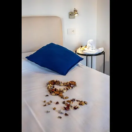 Appartamento Comballo Residence La Darsena Apartment *